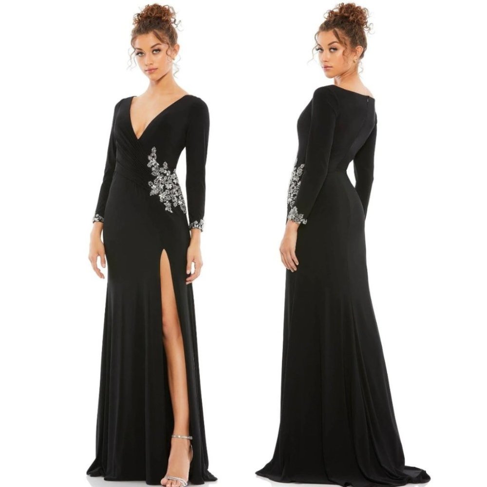NWT Mac Duggal Long Sleeveless Formal Evening Gown with Rhinestone Embellishment